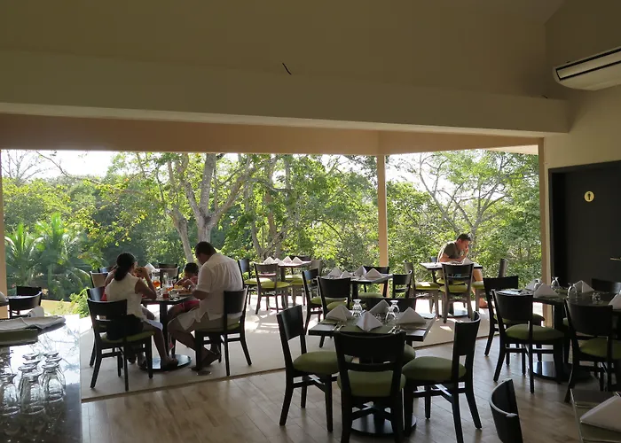 Hotel Nammbu Front 4*