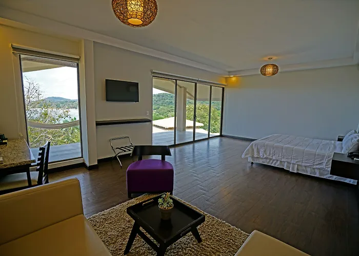 Hotel Nammbu Front 4*