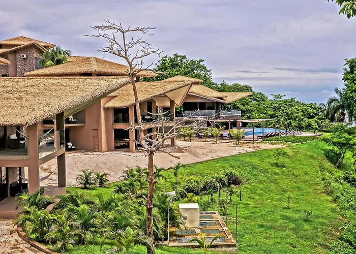 Hotel Nammbu Front 4*